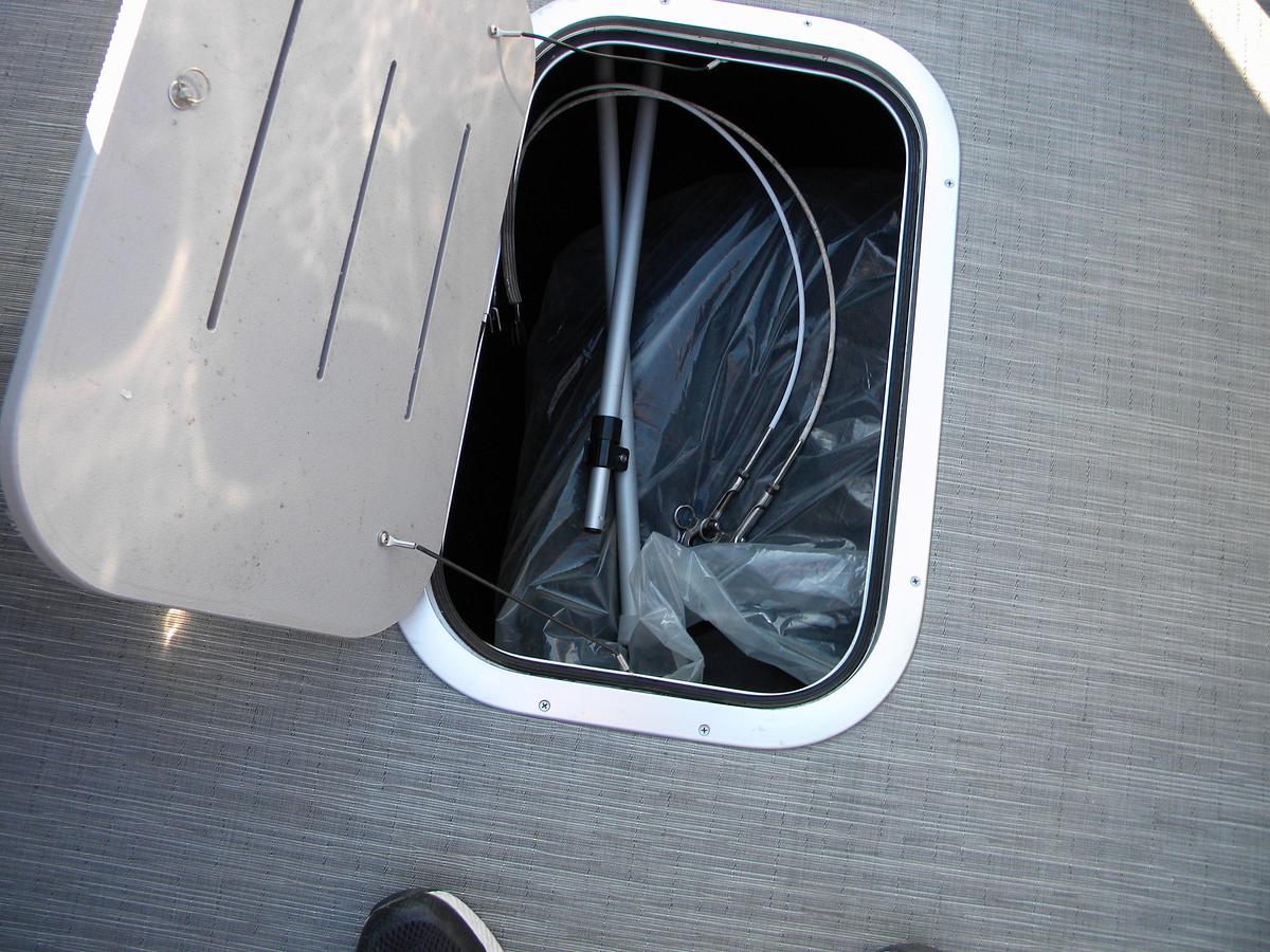 Used 2023 Bennington 23LTSB BOW RIDER