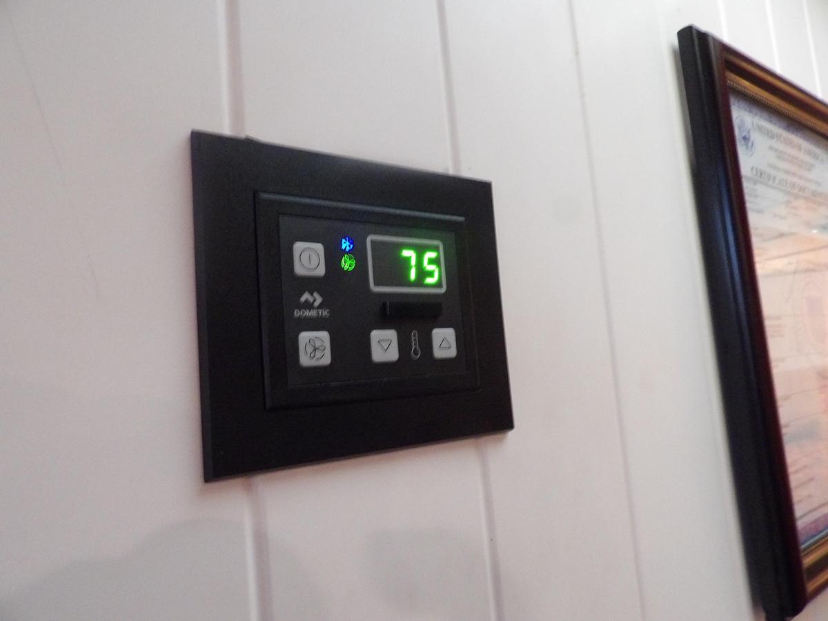 Used 2008 MIRAGE MFG. , GAINESVILLE FL.  N-37