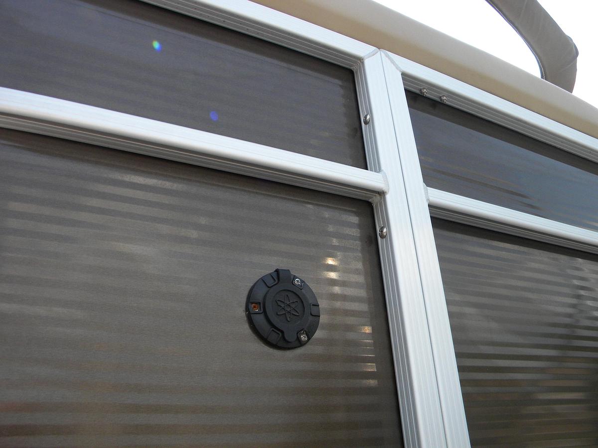 Used 2017 BENNINGTON 21SXL