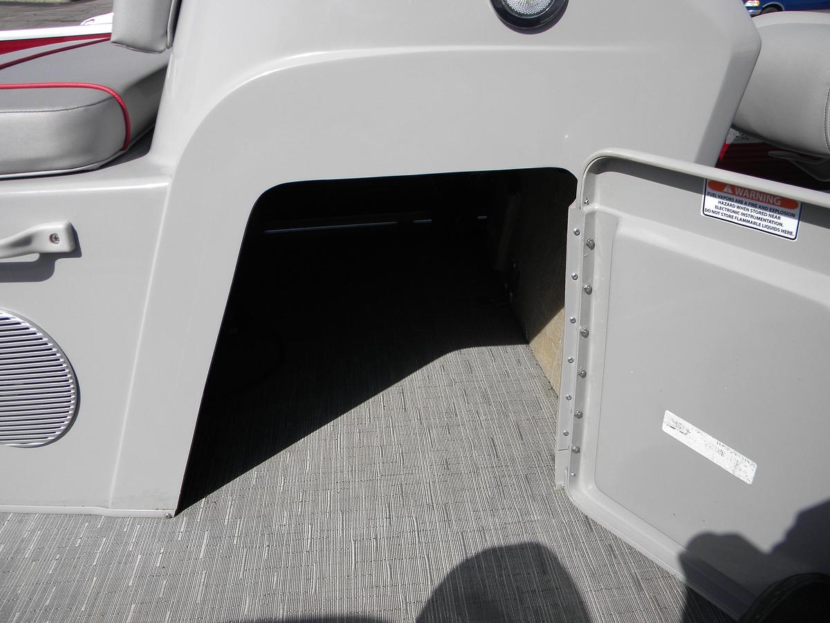 Used 2023 Bennington 20SVF