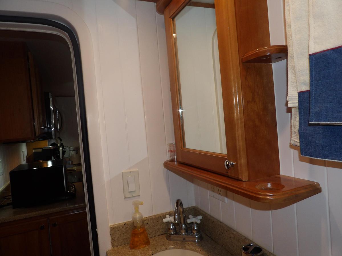 Used 2008 MIRAGE MFG. , GAINESVILLE FL.  N-37