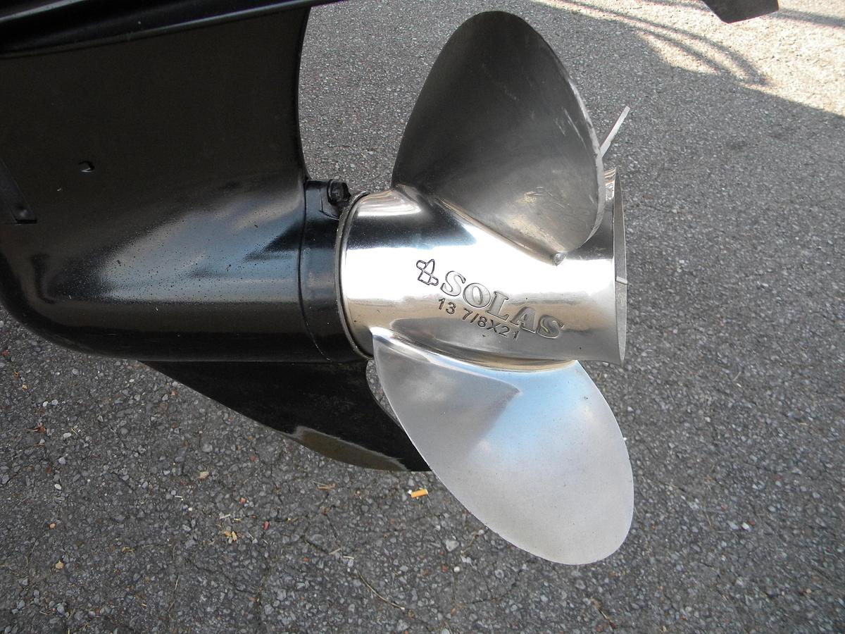 Used USED 2013 BENNINGTON 24SFX