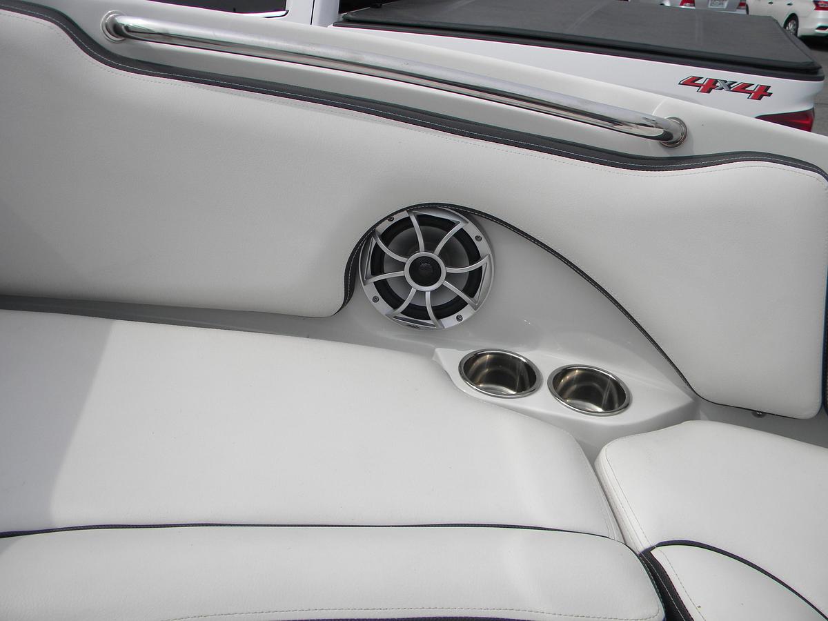 Used 2019 CROWNLINE 215 SS