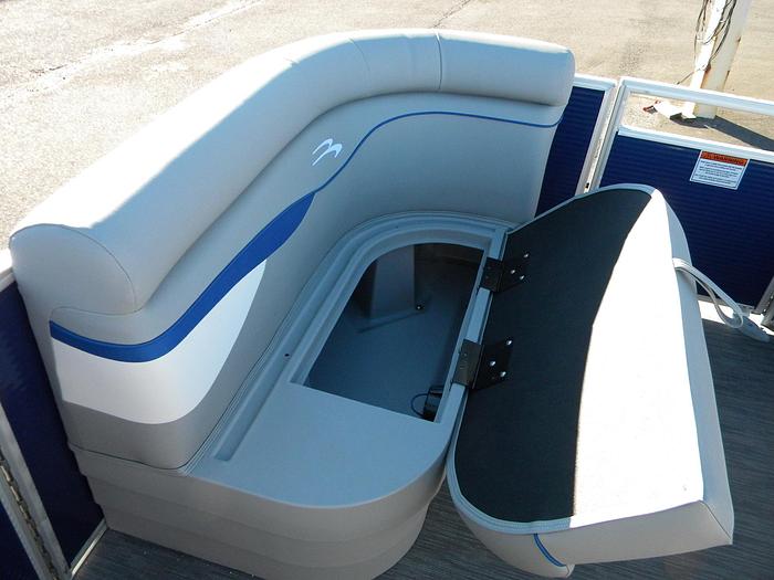 2023 Bennington 198slj