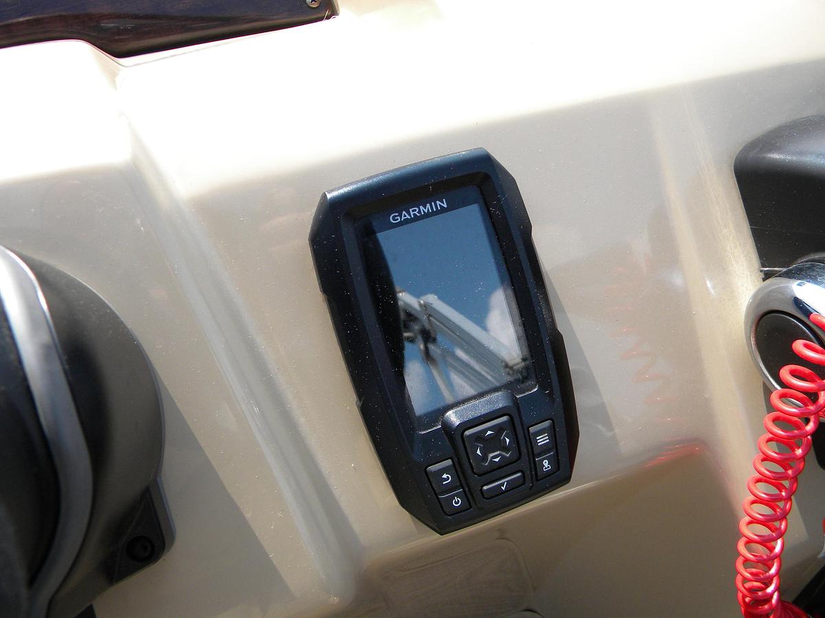 Used 2017 BENNINGTON 21SXL