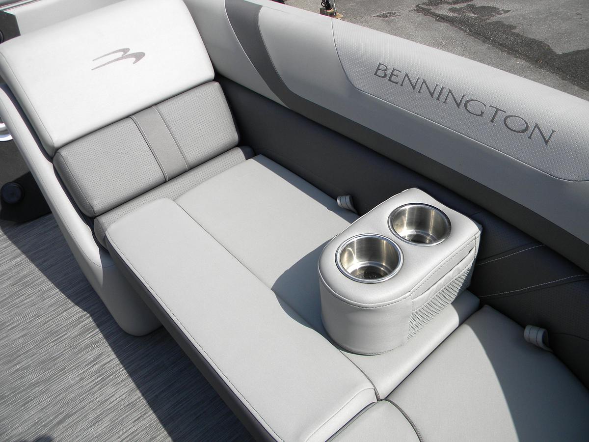 Used 2023 Bennington 21SXL