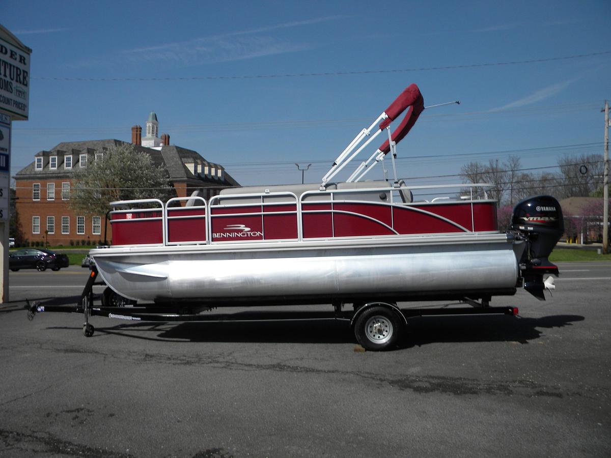 Used 2023 Bennington 20SVF