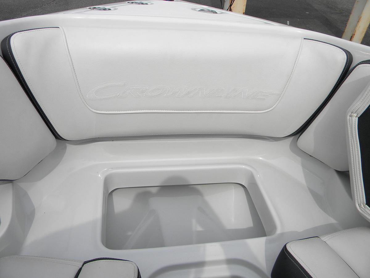Used 2019 CROWNLINE 215 SS