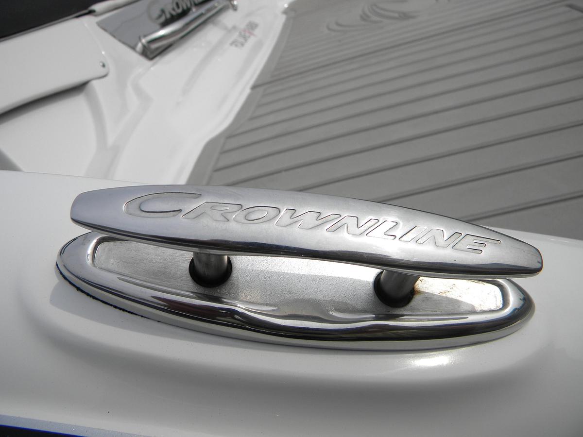 Used 2019 CROWNLINE 215 SS