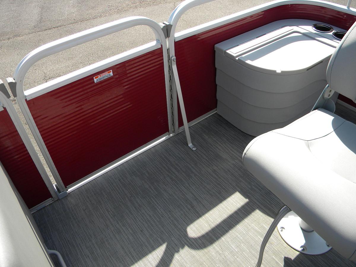 Used 2023 Bennington 20SVF