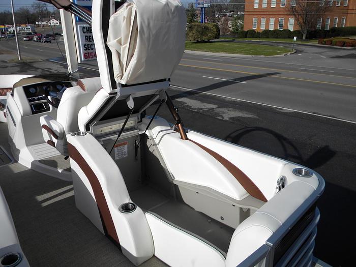 Used 2019 Bennington 23GCWA