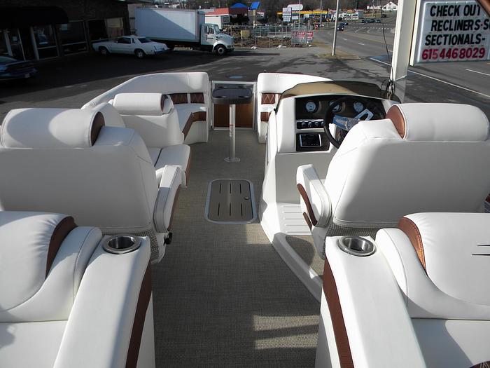 Used 2019 Bennington 23GCWA