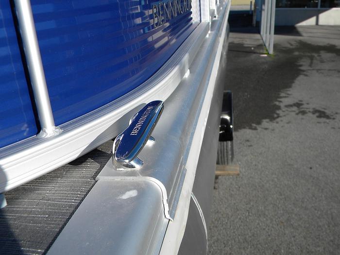 2023 Bennington 198slj