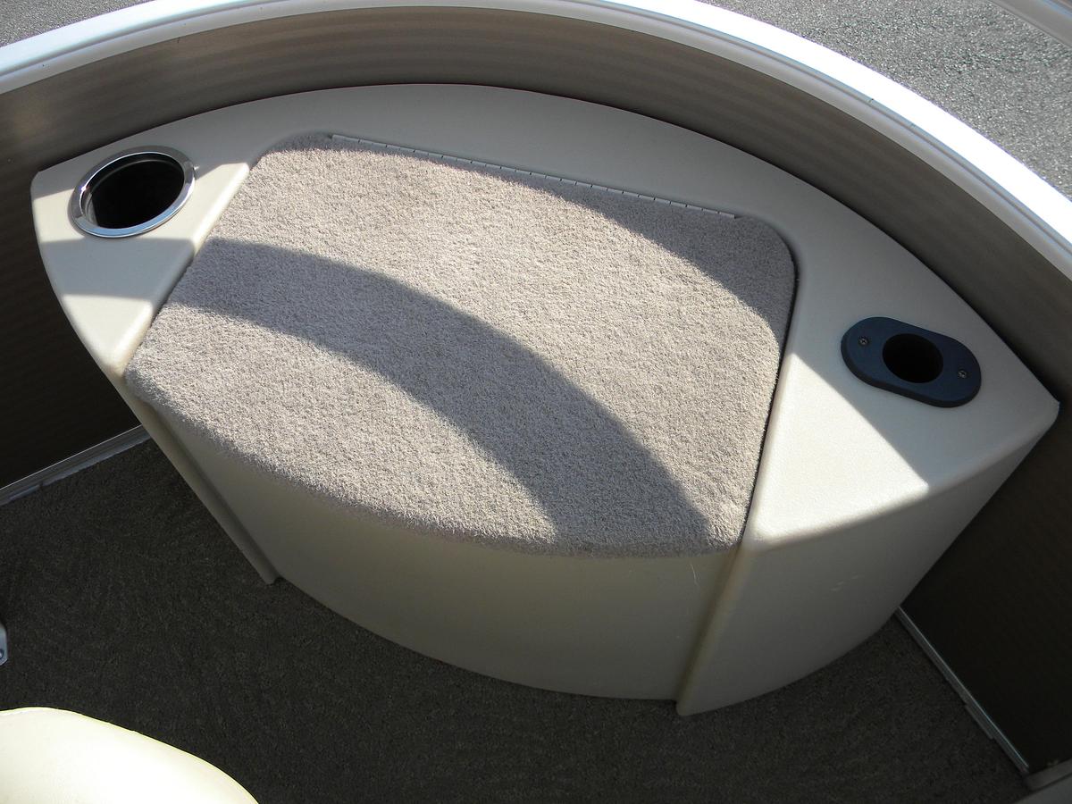 Used USED 2013 BENNINGTON 24SFX