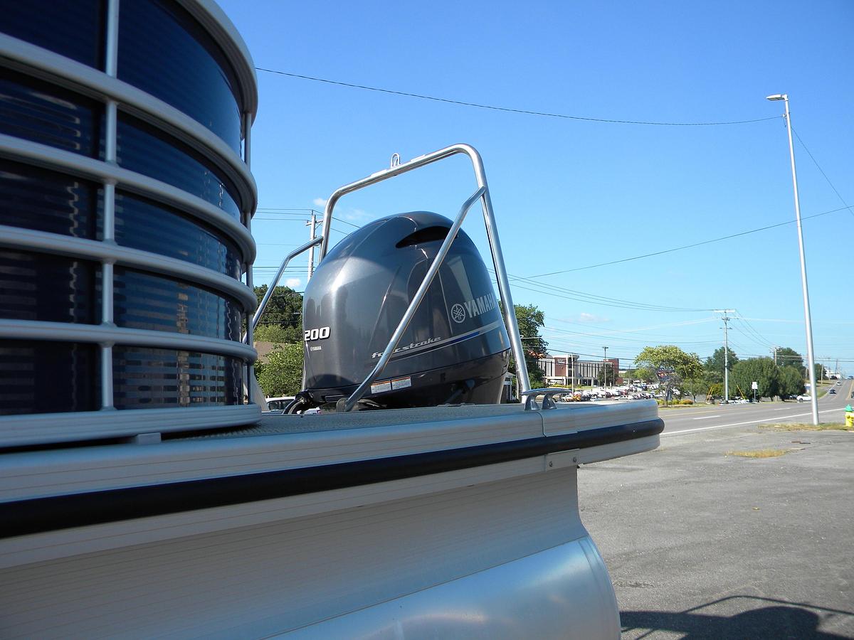 Used USED 2018 BENNINGTON 23GSR 