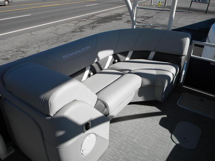 2023 Bennington 25SXSRTD