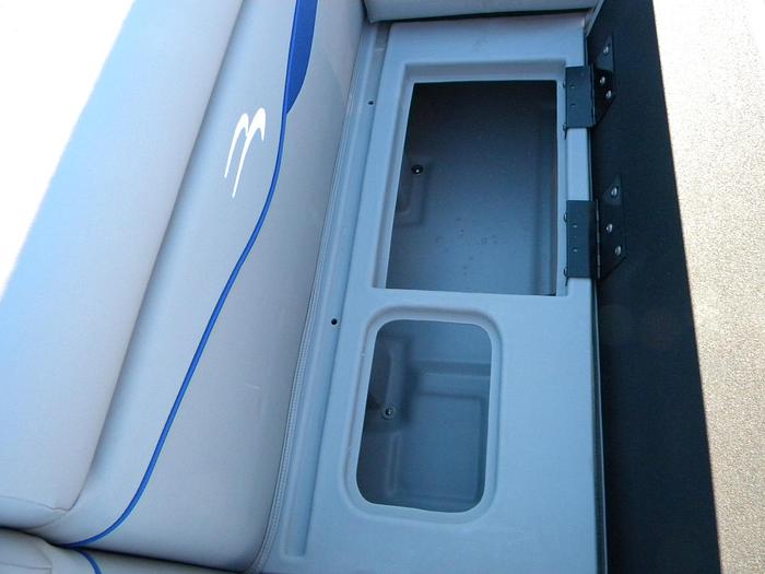 2023 Bennington 198slj