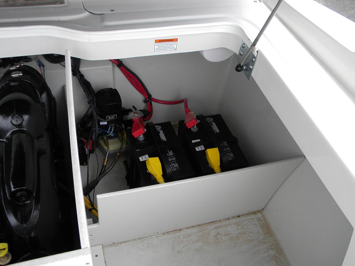 Used 2019 CROWNLINE 215 SS