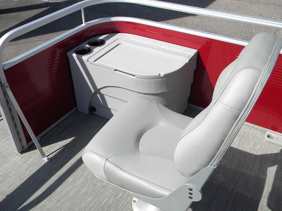 Used 2023 Bennington 20SVF