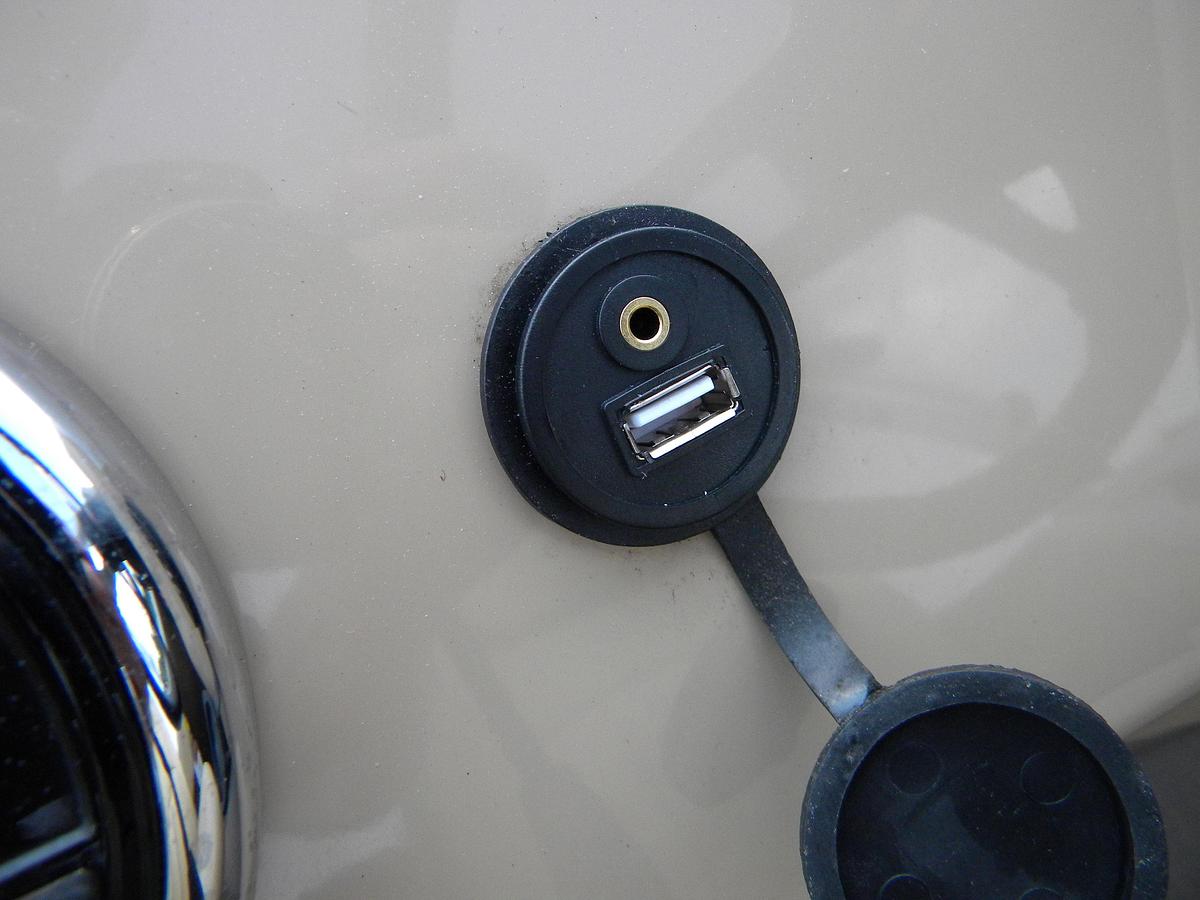 Used 2017 BENNINGTON 21SXL