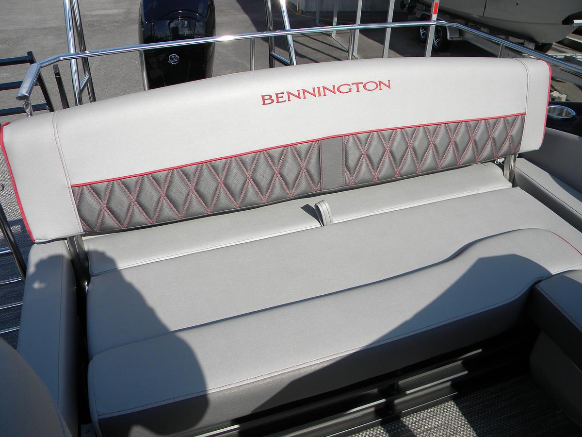 Used 2022 Bennington 22LXSB