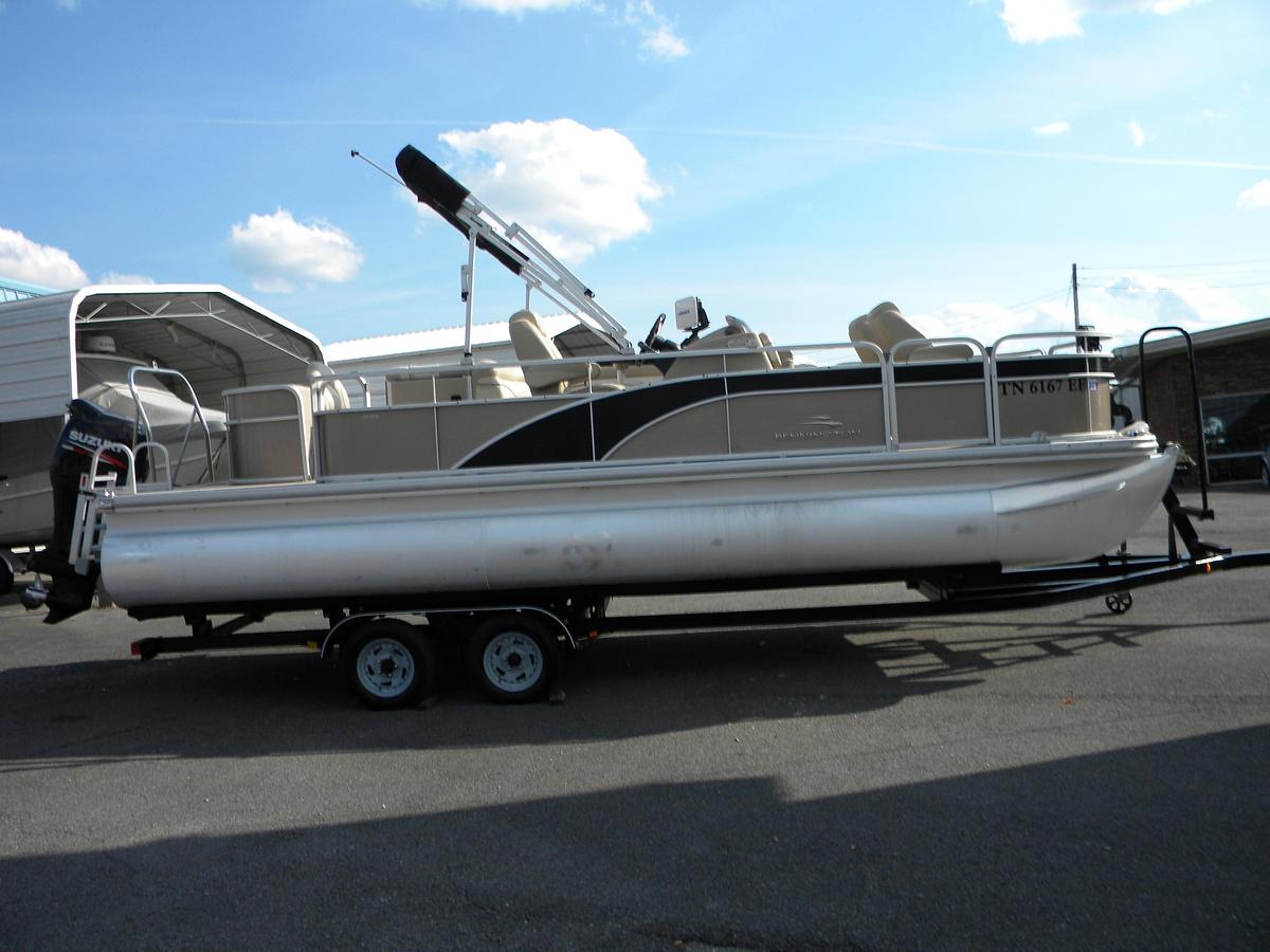 Used USED 2013 BENNINGTON 24SFX