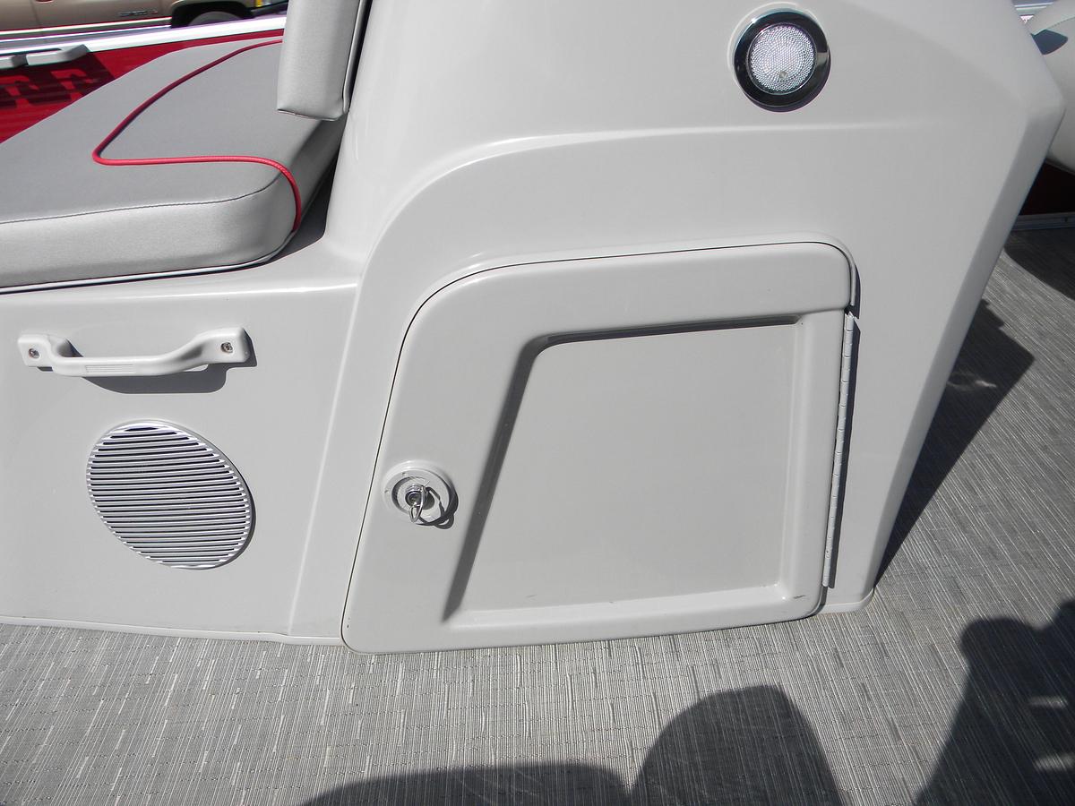 Used 2023 Bennington 20SVF