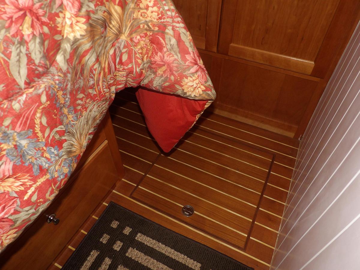 Used 2008 MIRAGE MFG. , GAINESVILLE FL.  N-37