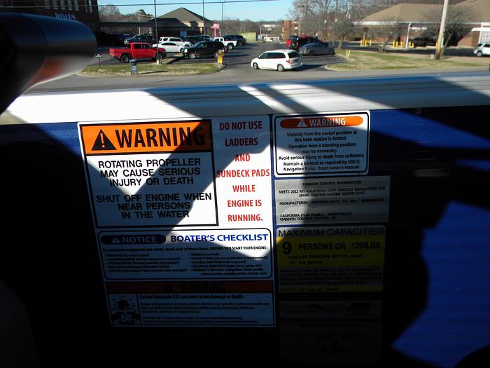 2023 Bennington 198slj