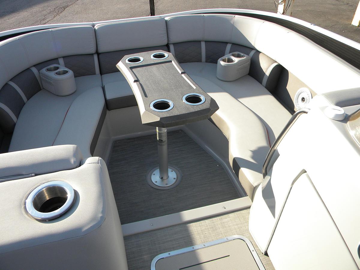 Used 2023 Bennington 23LTSB BOW RIDER