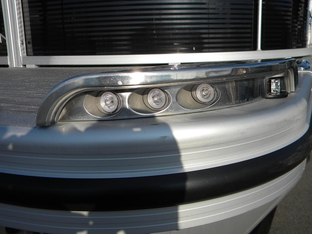 Used 2023 Bennington 23LTSB BOW RIDER