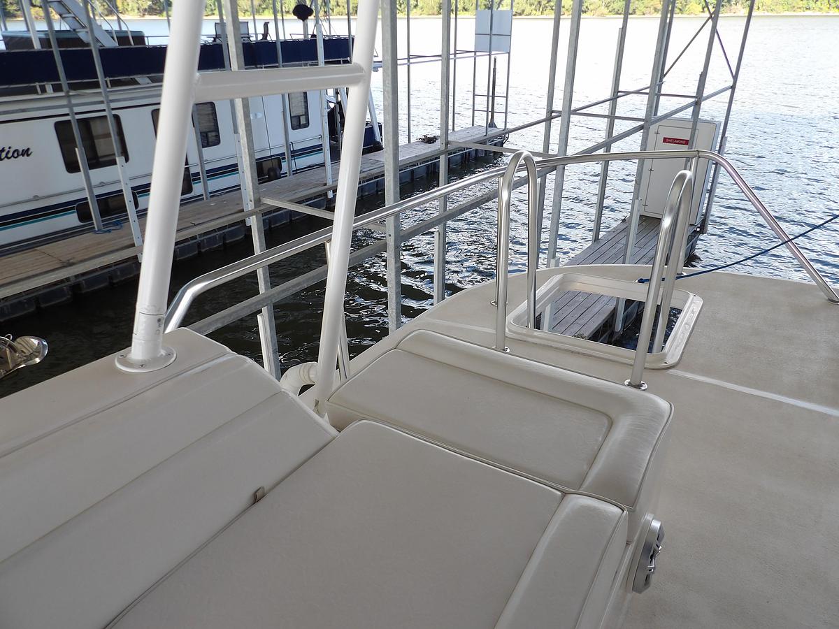 Used 2008 MIRAGE MFG. , GAINESVILLE FL.  N-37