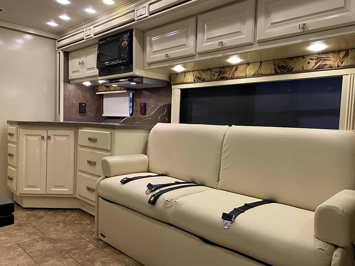 Used 2011 Tiffin 28 BR Allegro Breeze