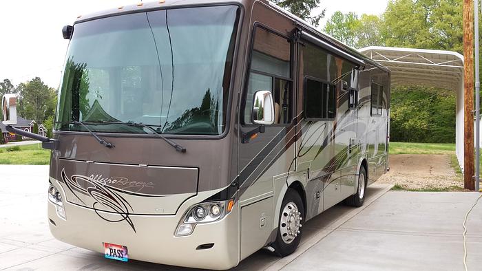 Used 2011 Tiffin 28 BR Allegro Breeze