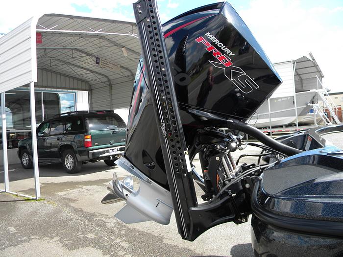 Used 2020 Tracker Nitro Z21 P1