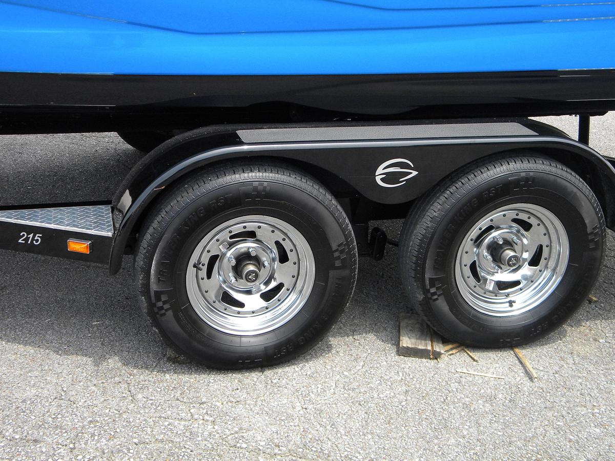 Used 2019 CROWNLINE 215 SS