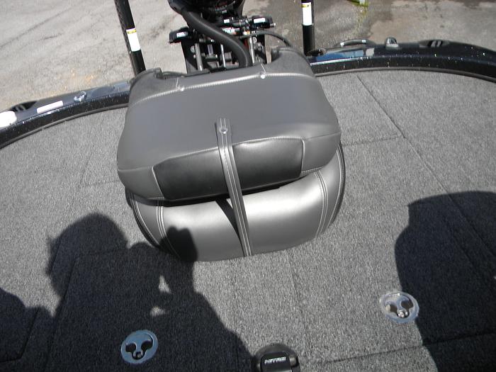 Used 2020 Tracker Nitro Z21 P1