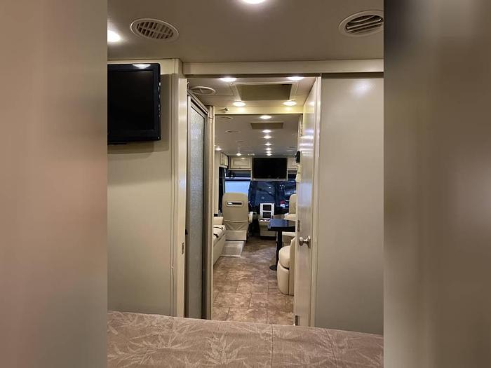Used 2011 Tiffin 28 BR Allegro Breeze
