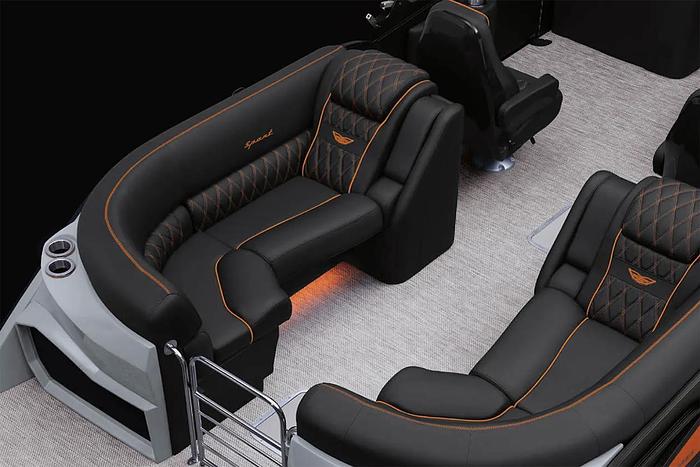 2025 Bennington R Line