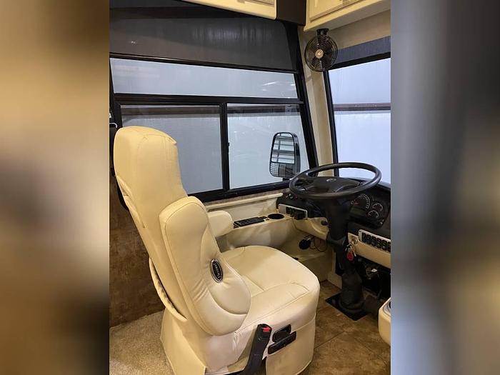 Used 2011 Tiffin 28 BR Allegro Breeze