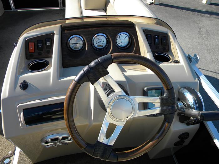 Used 2014 Bennington 24SSLX