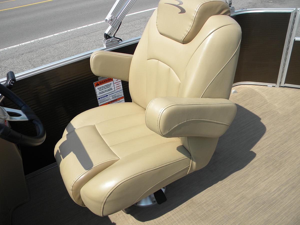 Used 2017 BENNINGTON 21SXL