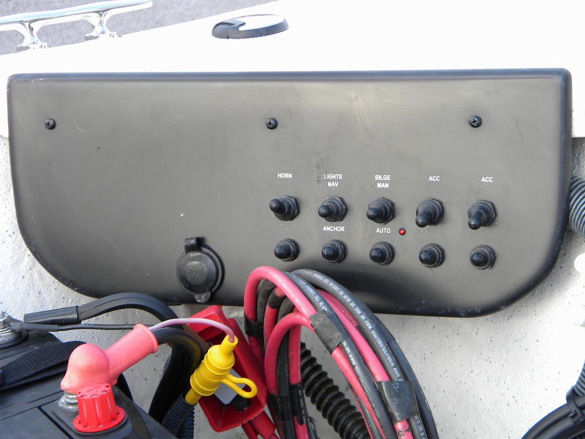 Used 2011 Carolina Skiff  JV-17