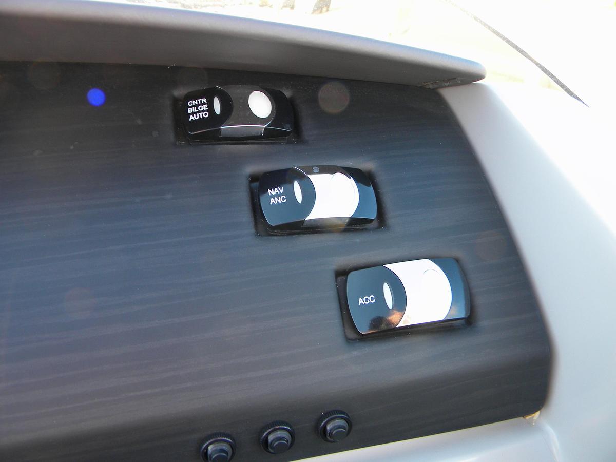 Used 2023 Bennington 23LTSB BOW RIDER