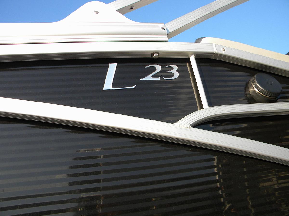 Used 2023 Bennington 23LTSB BOW RIDER