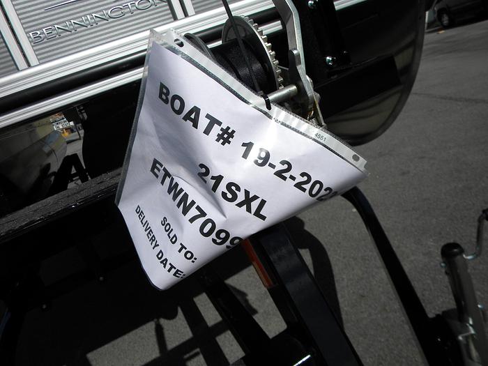 2023 Bennington 21SXL