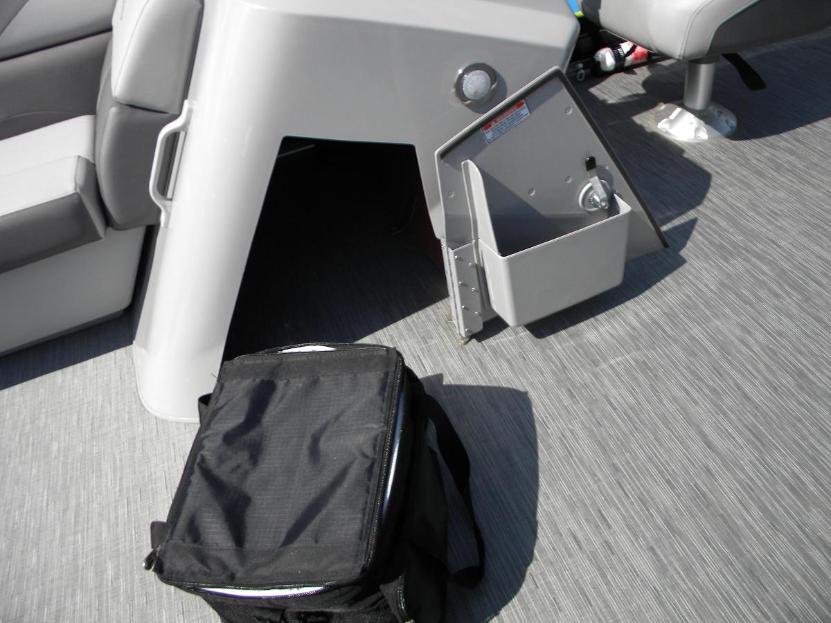 Used 2023 Bennington 21SXL