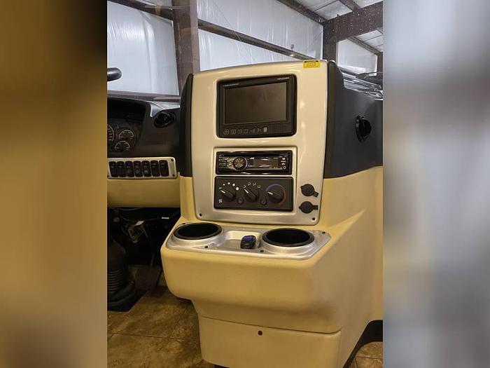 Used 2011 Tiffin 28 BR Allegro Breeze