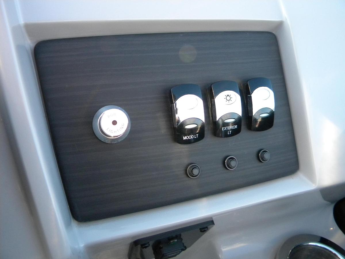 Used 2023 Bennington 23LTSB BOW RIDER