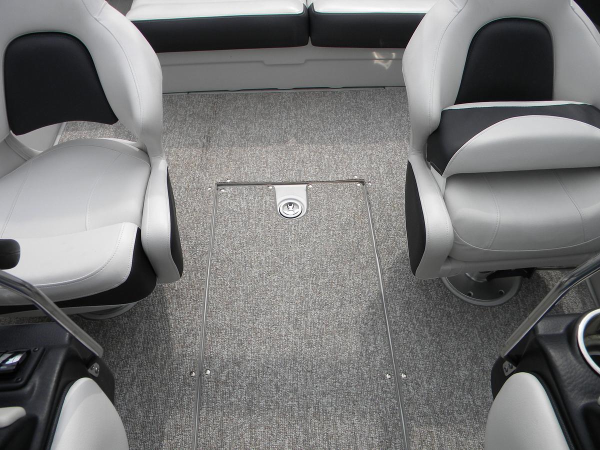 Used 2019 CROWNLINE 215 SS